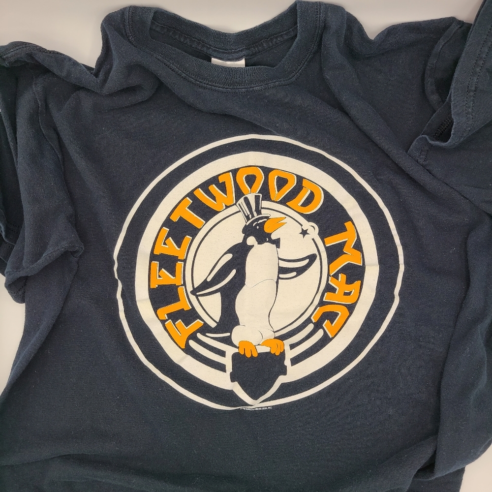 2009 Fleetwood Mac Penguin Logo Band T-Shirt / Men's Large